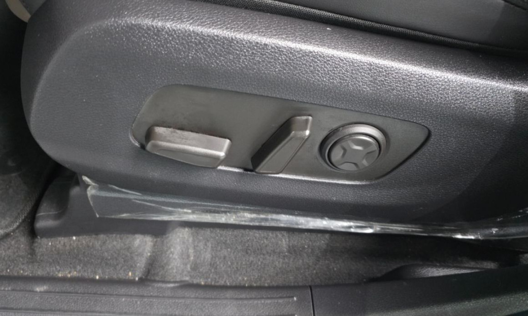 Kia Carnival 9-Seater Noblesse, 2024
