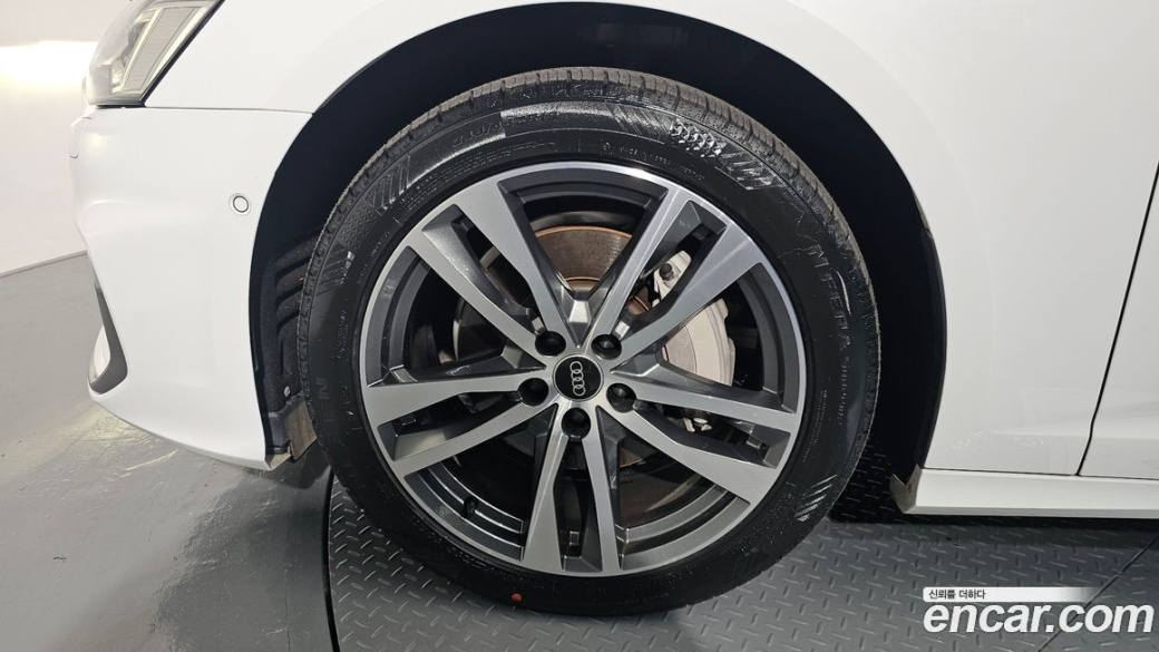 Audi A6 45 TFSI Quattro Premium, 2022
