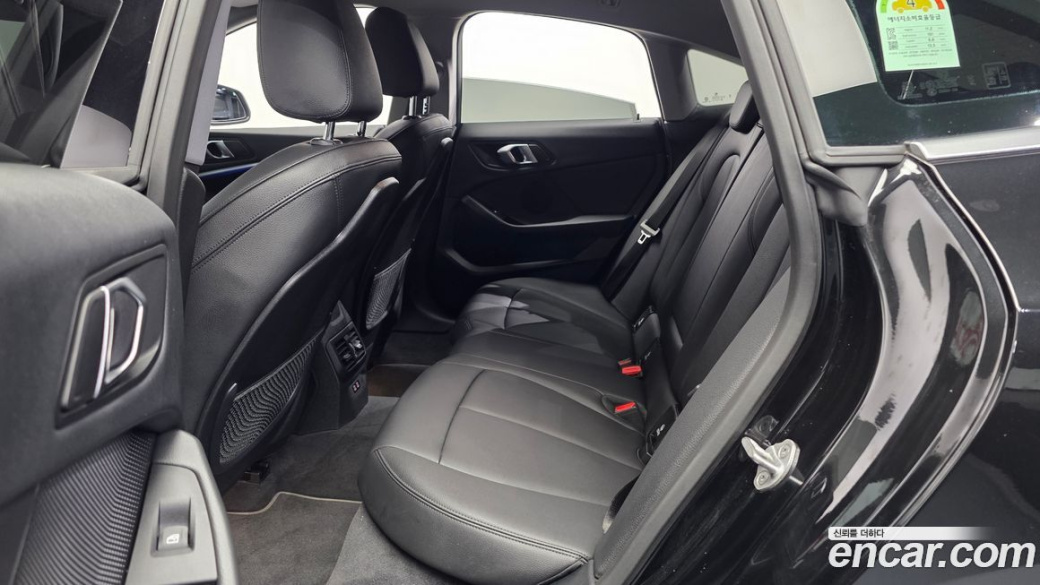 BMW 2-Series 220i Sport, 2024