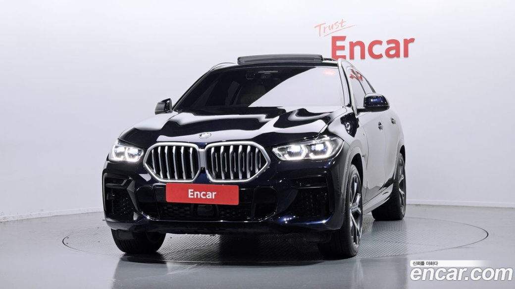 BMW X6 xDrive40i M Sport, 2022