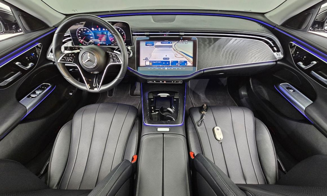 Mercedes-Benz E-Class E200 Avantgarde, 2024