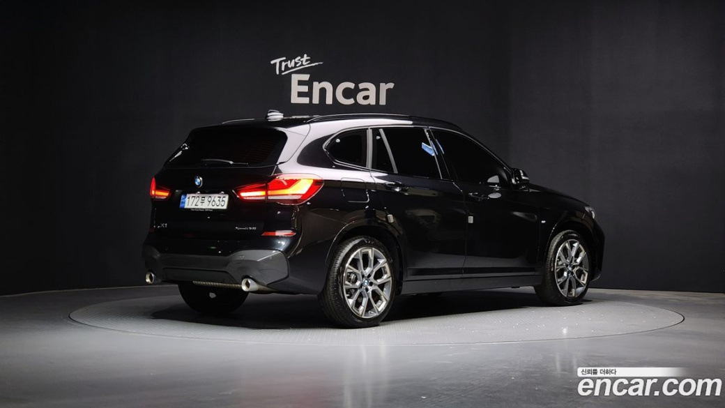BMW X1 xDrive 20i M Sport, 2022