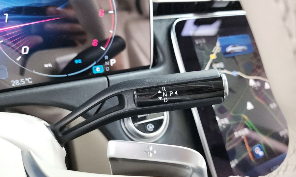 Mercedes-Benz E-Class E220d 4MATIC Exclusive, 2024