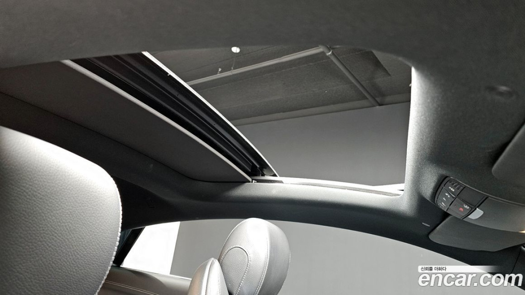 Mercedes-Benz E-Class E300d 4MATIC Coupe, 2022