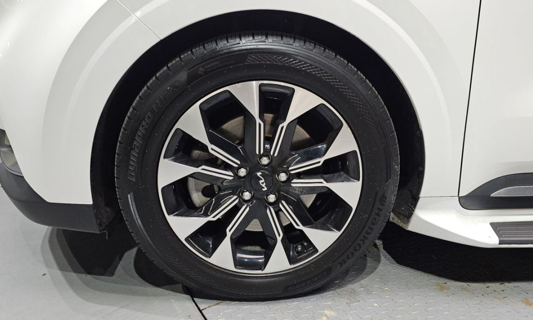 Kia Carnival 7-Seater Signature, 2022