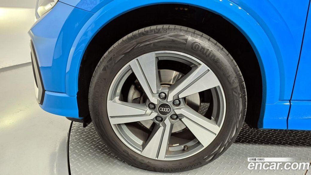Audi Q2 35 TDI Premium, 2023