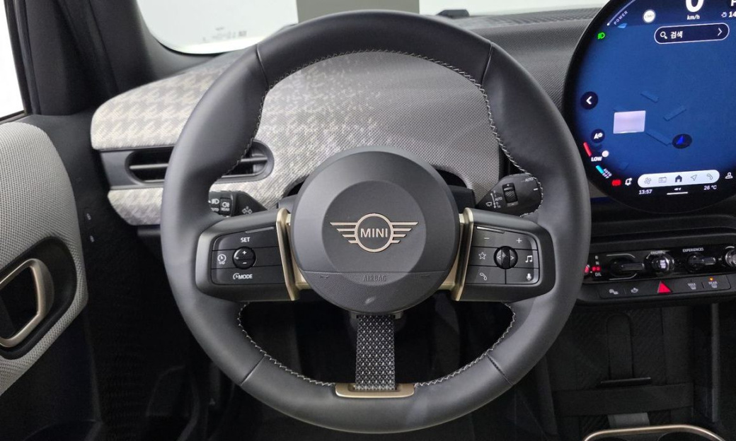 Mini Cooper 5 Door Favoured, 2025