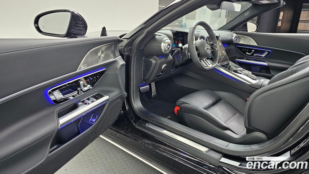 Mercedes-Benz SL-Class AMG SL43, 2025