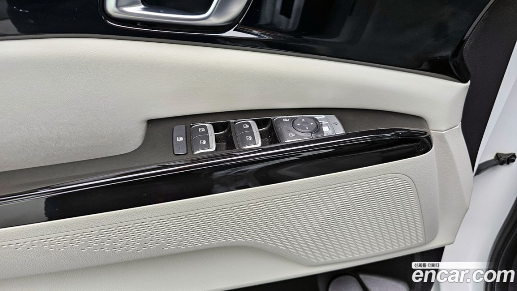 Kia Carnival 9-Seater Noblesse, 2023