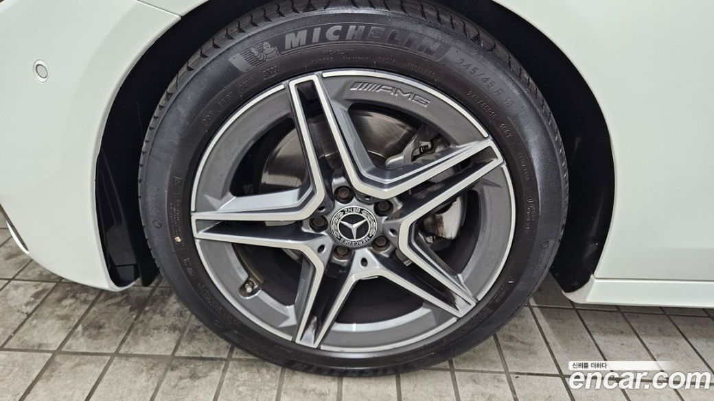 Mercedes-Benz E-Class E250 AMG Line, 2023