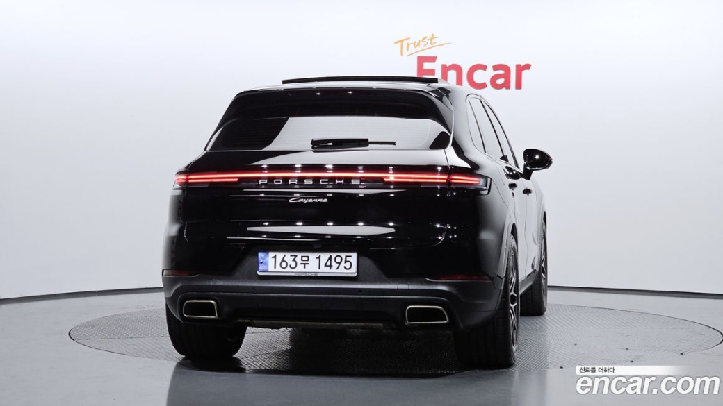 Porsche Cayenne 3.0, 2024