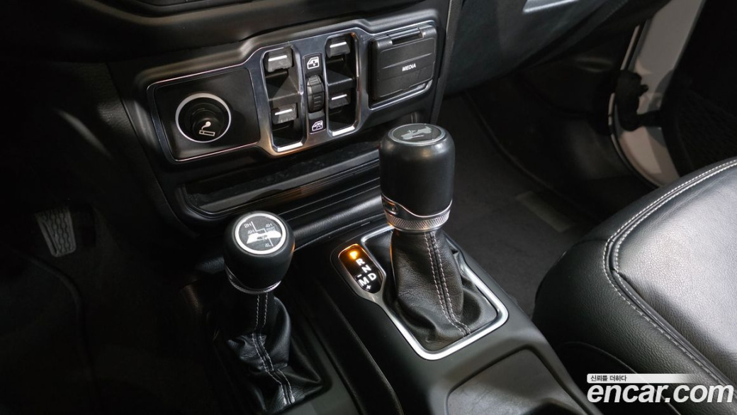 Jeep Wrangler 2.0 Overland 4Door, 2022
