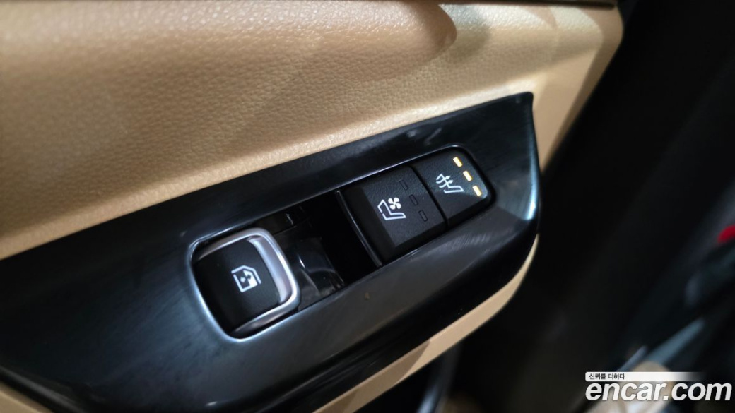 Kia Carnival 9-Seater Signature, 2022