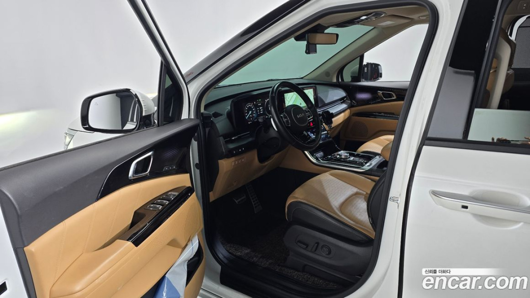 Kia Carnival 7-Seater Signature, 2022