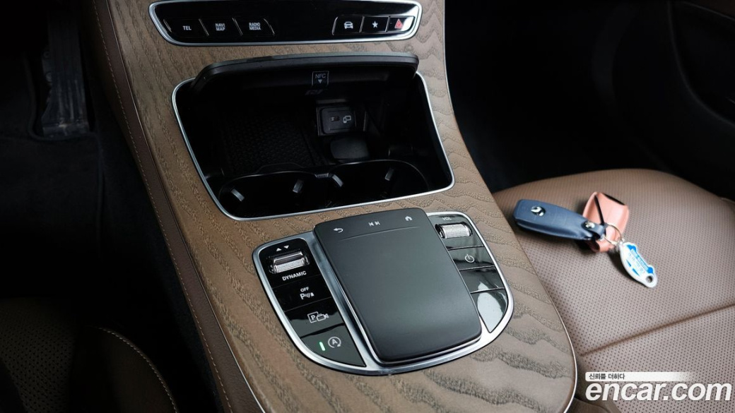 Mercedes-Benz E-Class E220d 4MATIC Exclusive, 2023