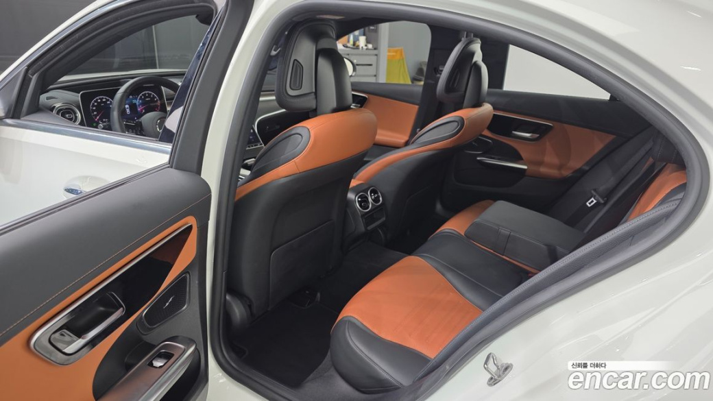 Mercedes-Benz C-Class C300 AMG Line, 2022
