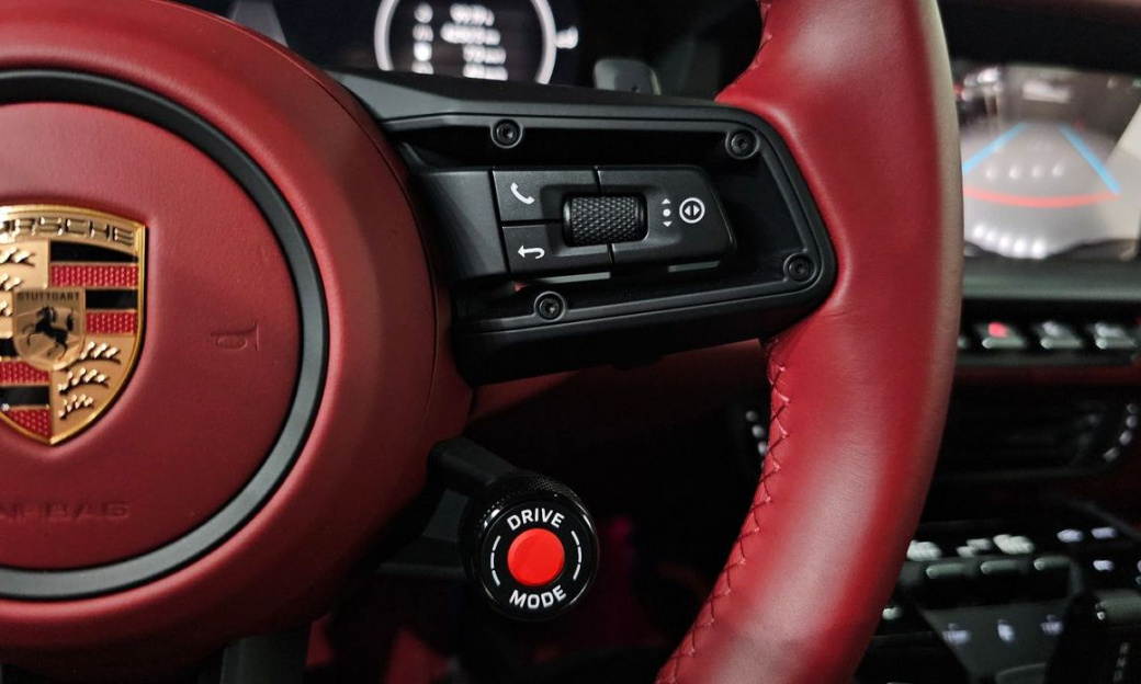 Porsche 911 Carrera 4 GTS Cabriolet, 2026