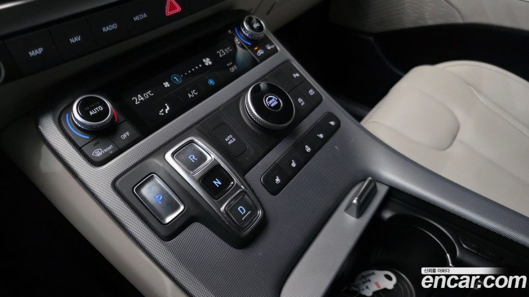 Hyundai Palisade Diesel 2.2 2WD, 2024