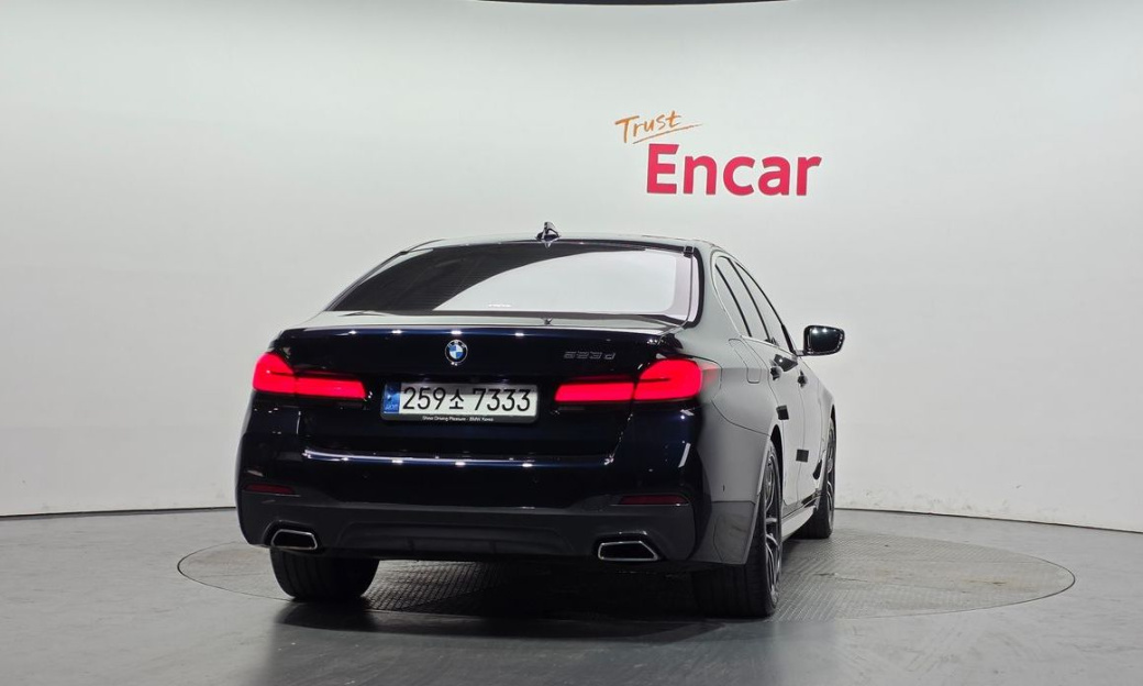 BMW 5-Series 523d M Sport, 2022