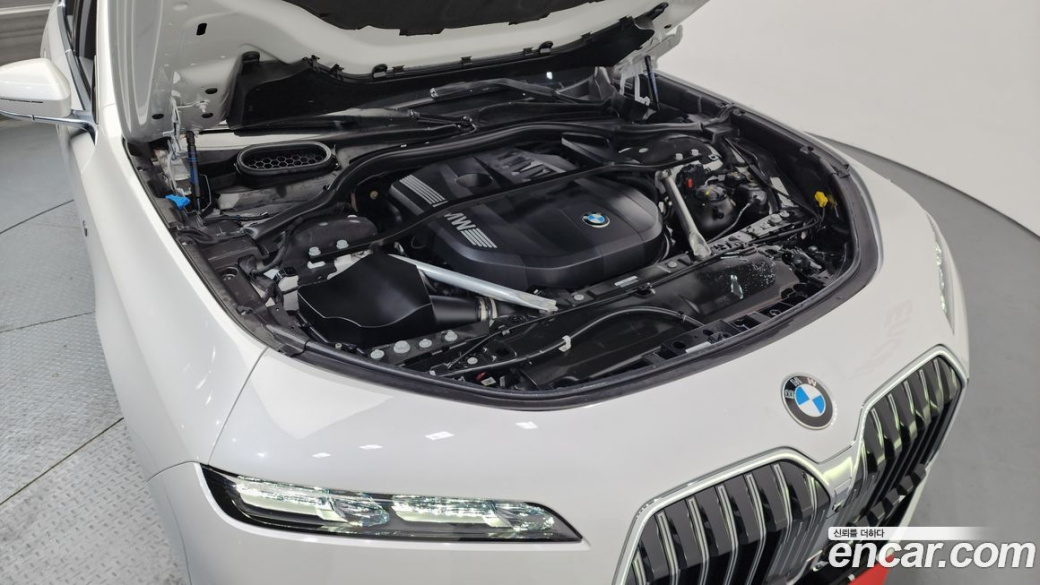 BMW 7-Series 740i xDrive M Sport, 2024