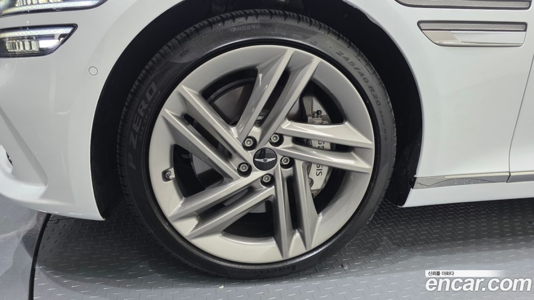 Genesis G80 Gasoline 2.5 Turbo AWD, 2025