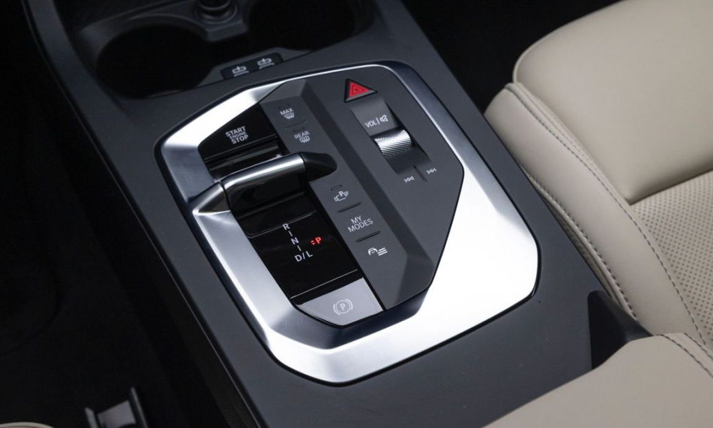 BMW 2-Series 220 M Sport Design, 2025