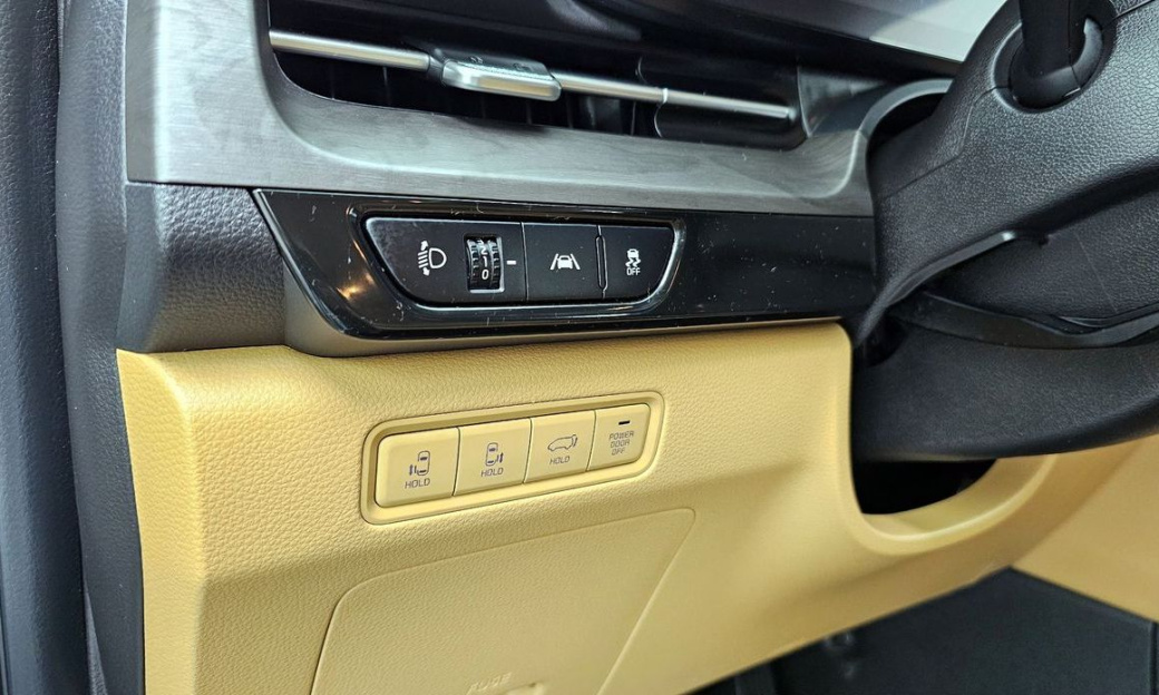 Kia Carnival 9-Seater Noblesse, 2023