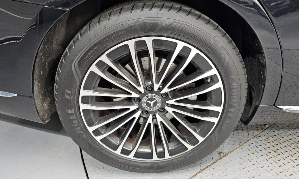 Mercedes-Benz S-Class S350 d, 2022