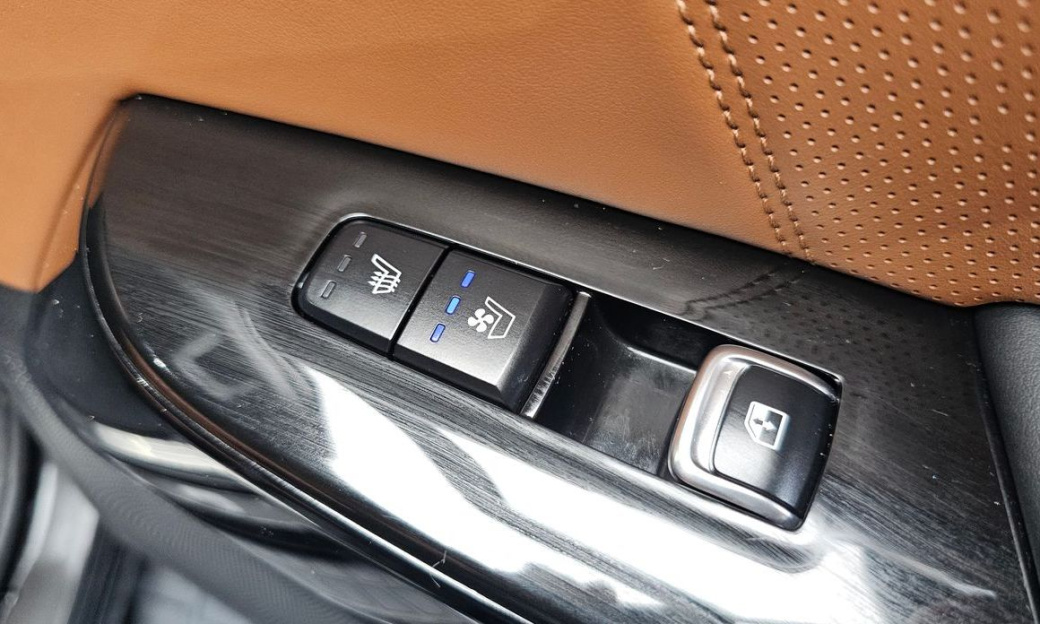 Kia Mohave Diesel 3.0 4WD 6-Seater, 2022
