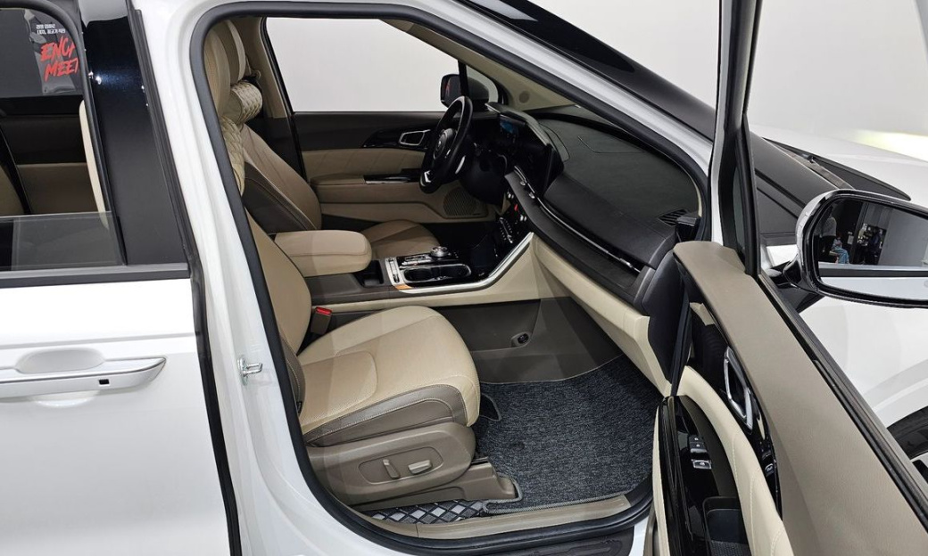 Kia Carnival 9-Seater Hi-Limousine(Special Vehicle), 2021