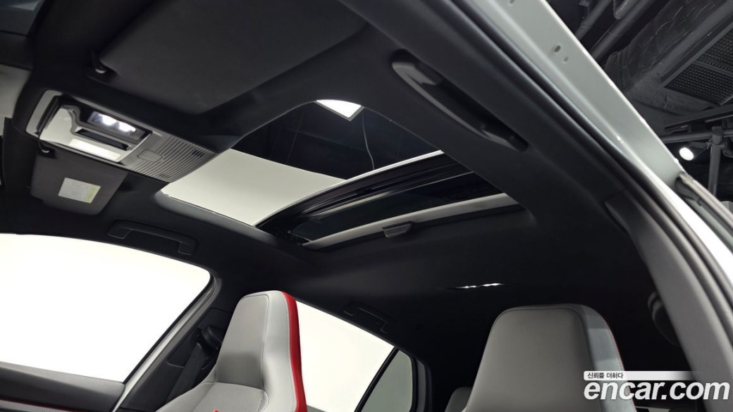 Volkswagen Golf 2.0 GTI, 2024
