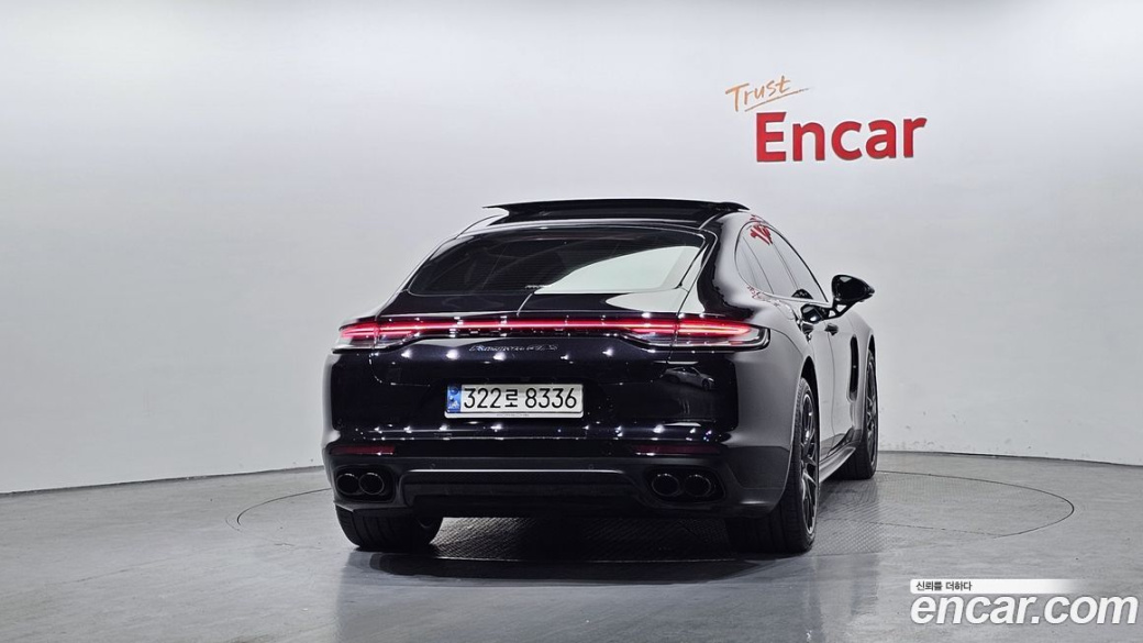 Porsche Panamera 4.0 GTS, 2022