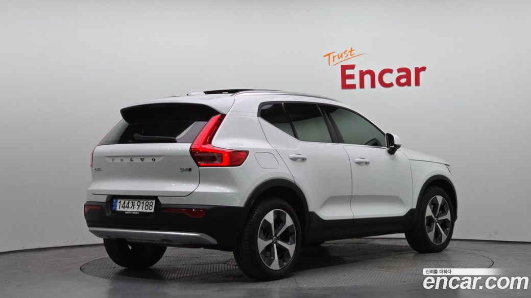 Volvo XC40 B4 Ultimate Bright, 2023