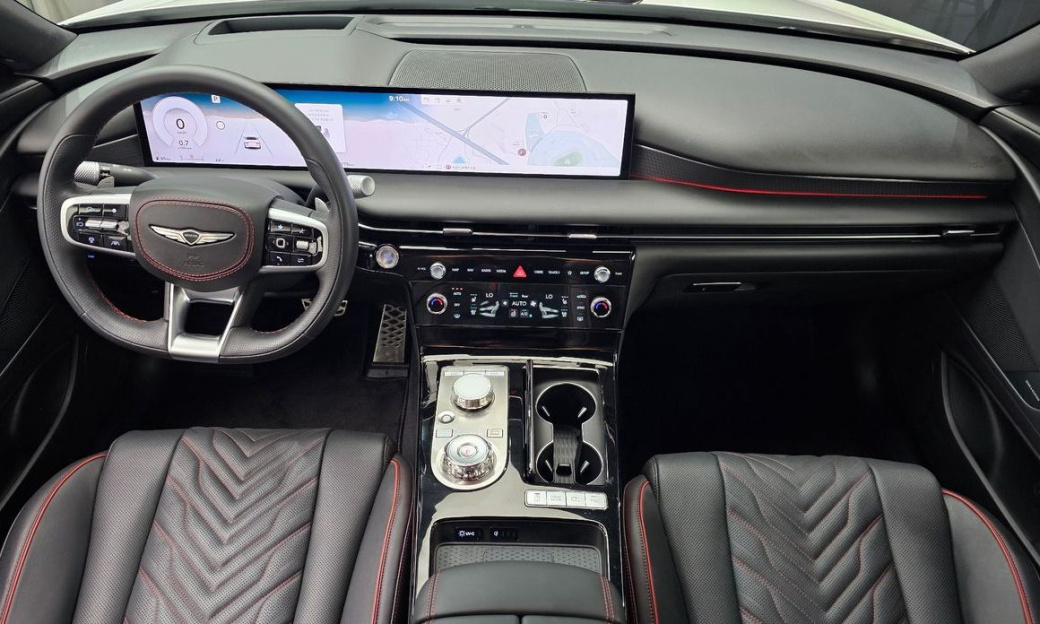 Genesis G80 Gasoline 2.5 Turbo AWD, 2025