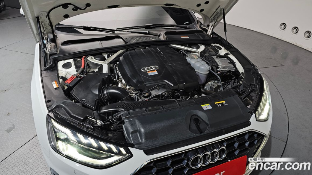 Audi A4 40 TFSI Premium, 2021
