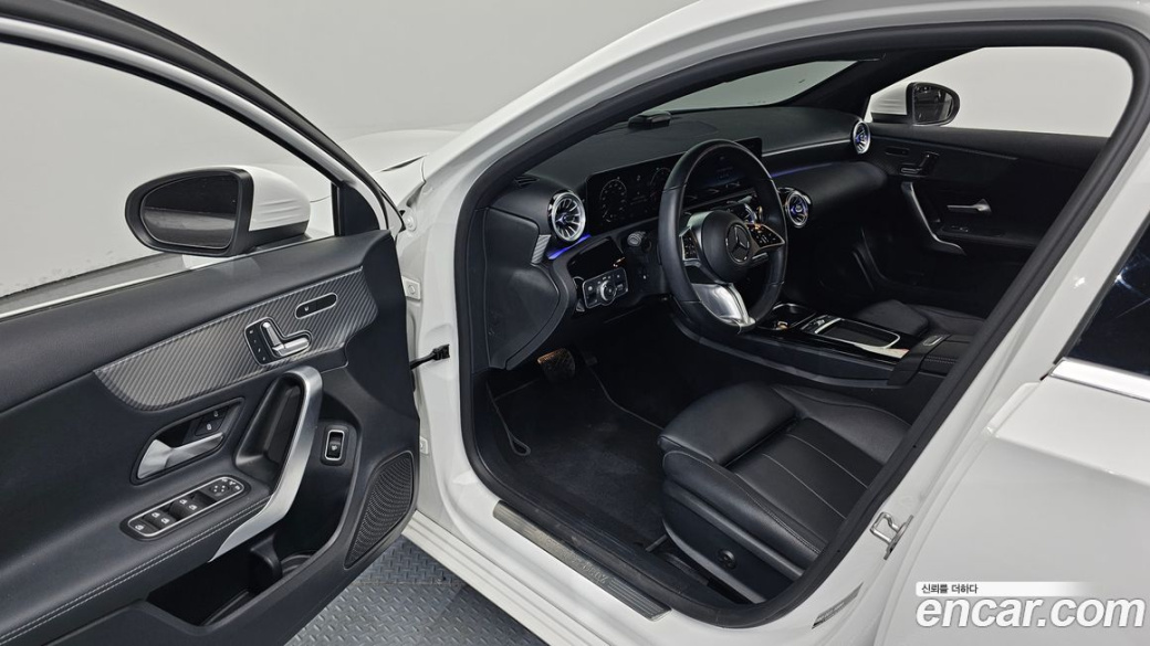 Mercedes-Benz A-Class A220 Sedan, 2024