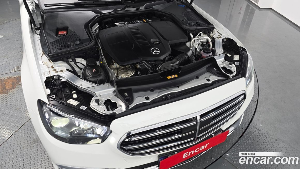 Mercedes-Benz E-Class E220d 4MATIC Exclusive, 2023