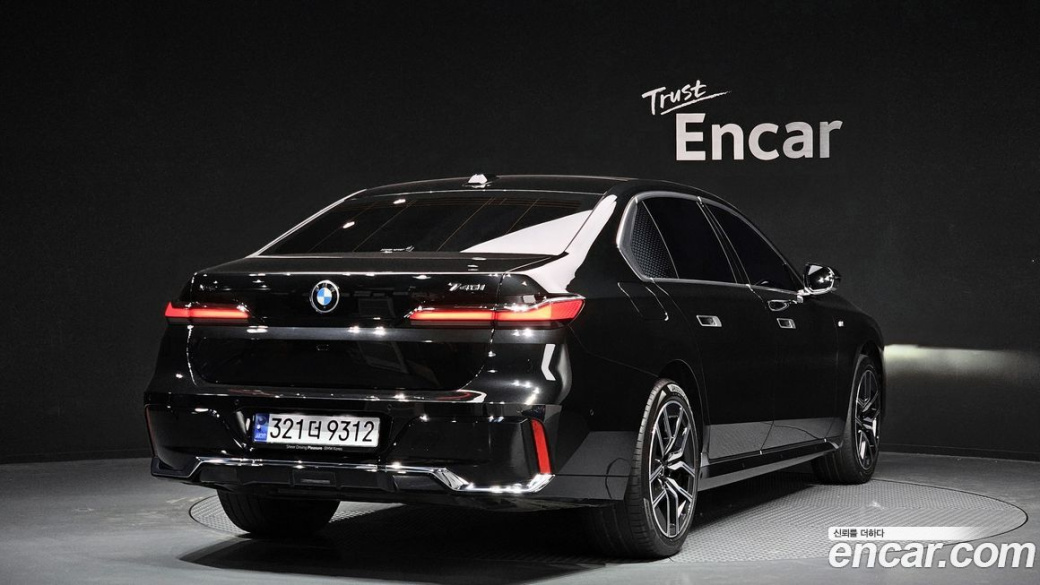 BMW 7-Series 740i xDrive M Sport, 2024
