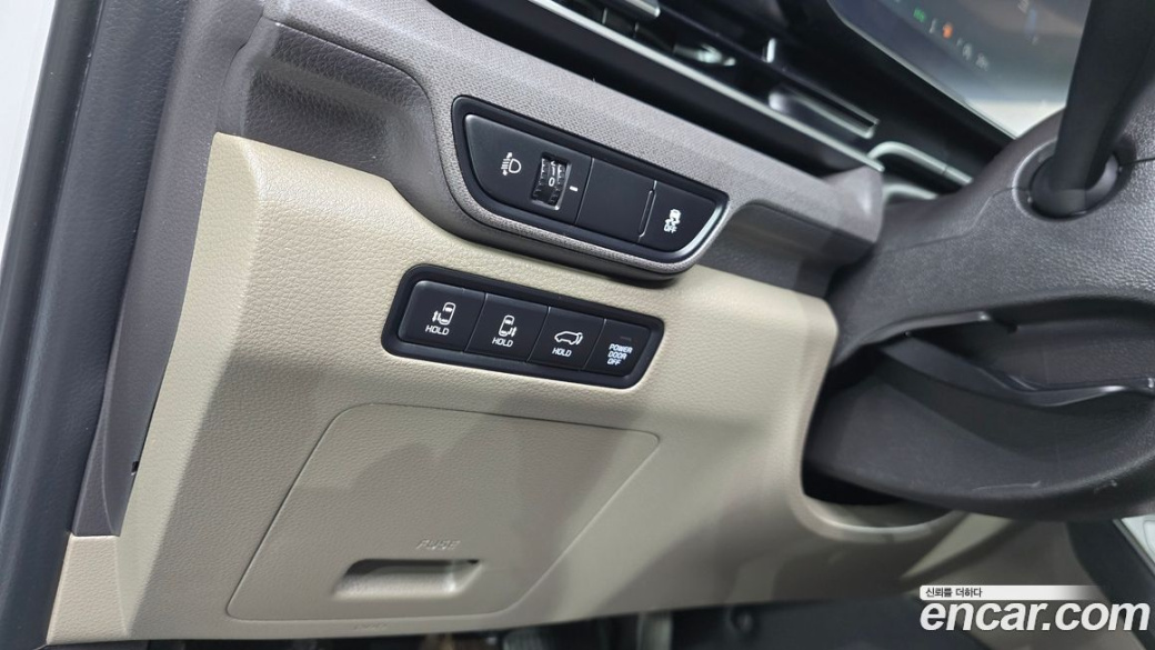 Kia Carnival 9-Seater Noblesse, 2024