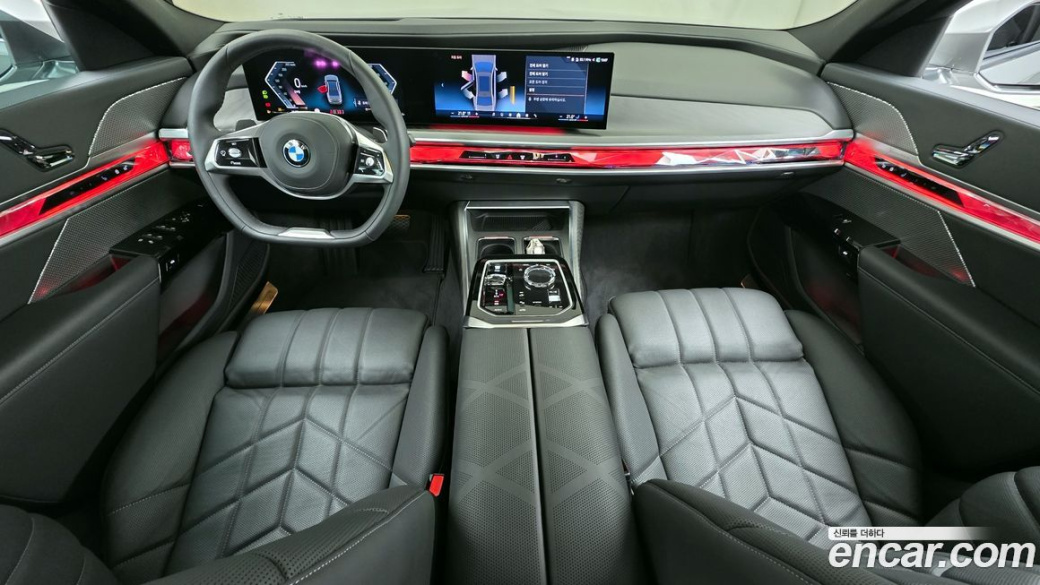 BMW 7-Series 740i xDrive Classic Silver Edition, 2024