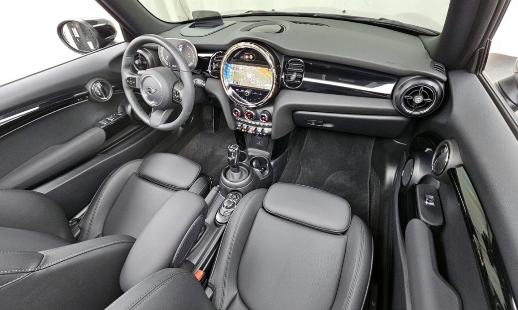 Mini Cooper Convertible Classic, 2024