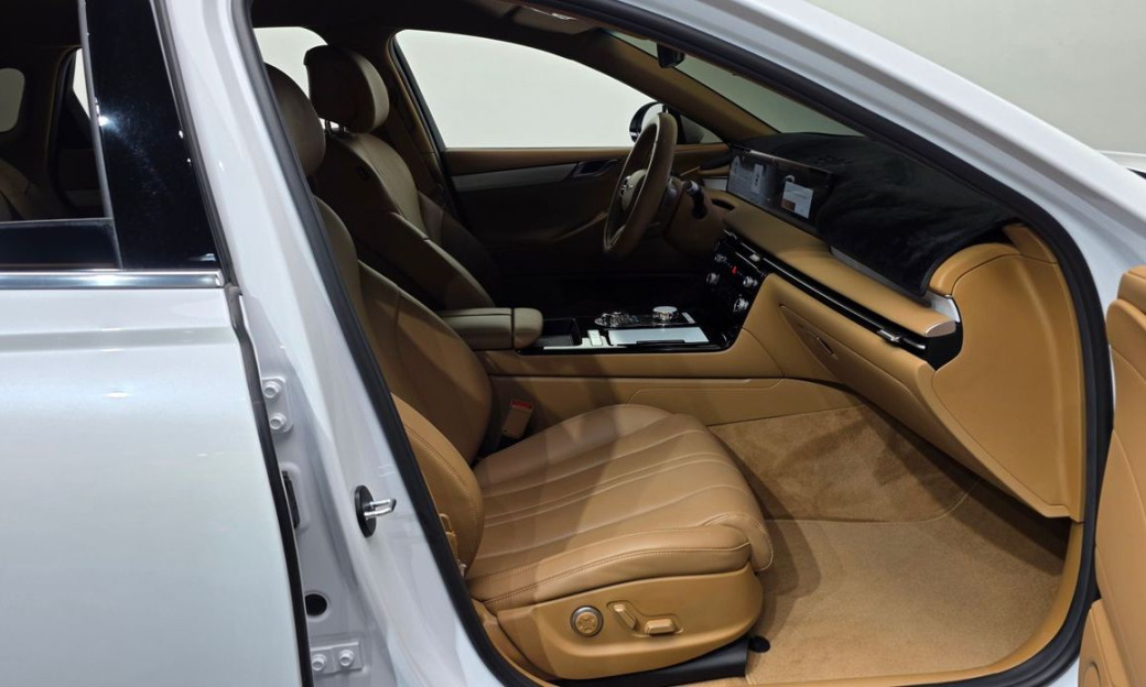 Genesis G80 Gasoline 2.5 Turbo AWD, 2025