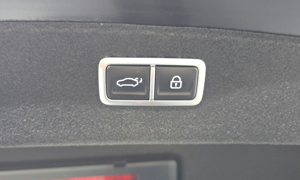Genesis G80 Gasoline 2.5 Turbo AWD, 2025