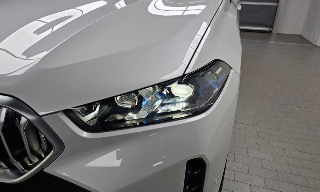 BMW X6 xDrive40i M Sport, 2025