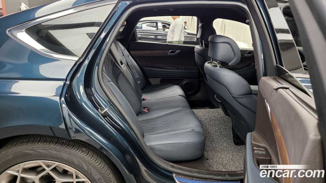 Genesis G80 Gasoline 2.5 Turbo AWD, 2022