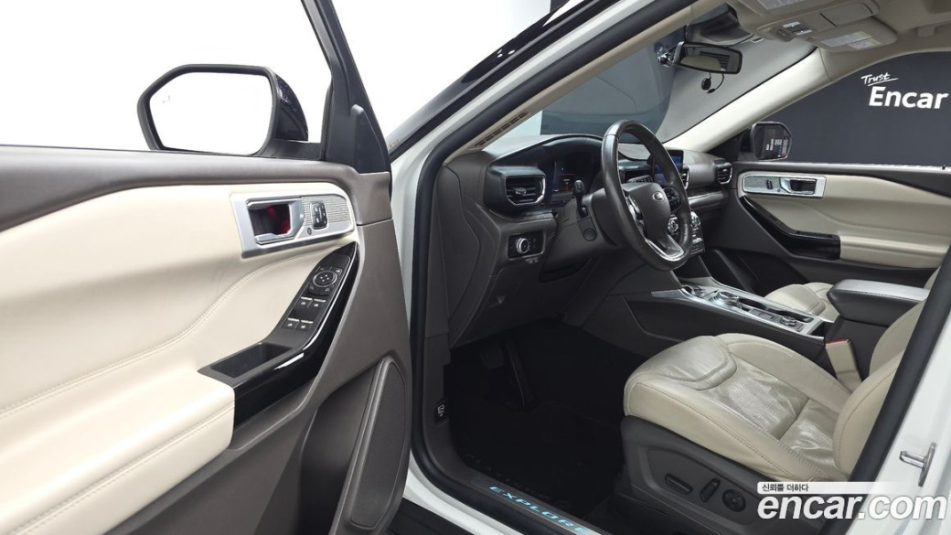 Ford Explorer 3.0 Platinum 4WD, 2022