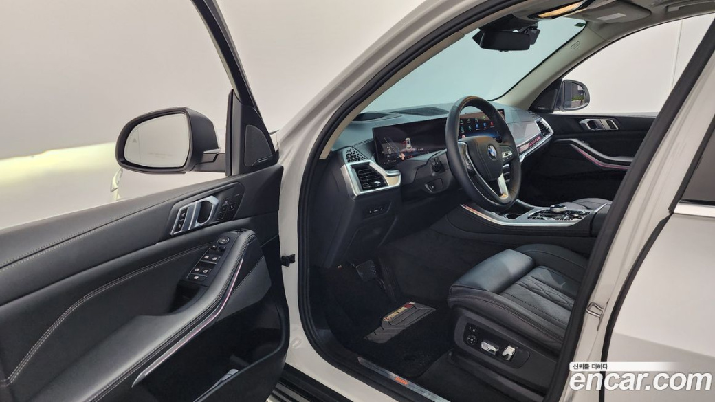 BMW X5 xDrive 40i xLine, 2024