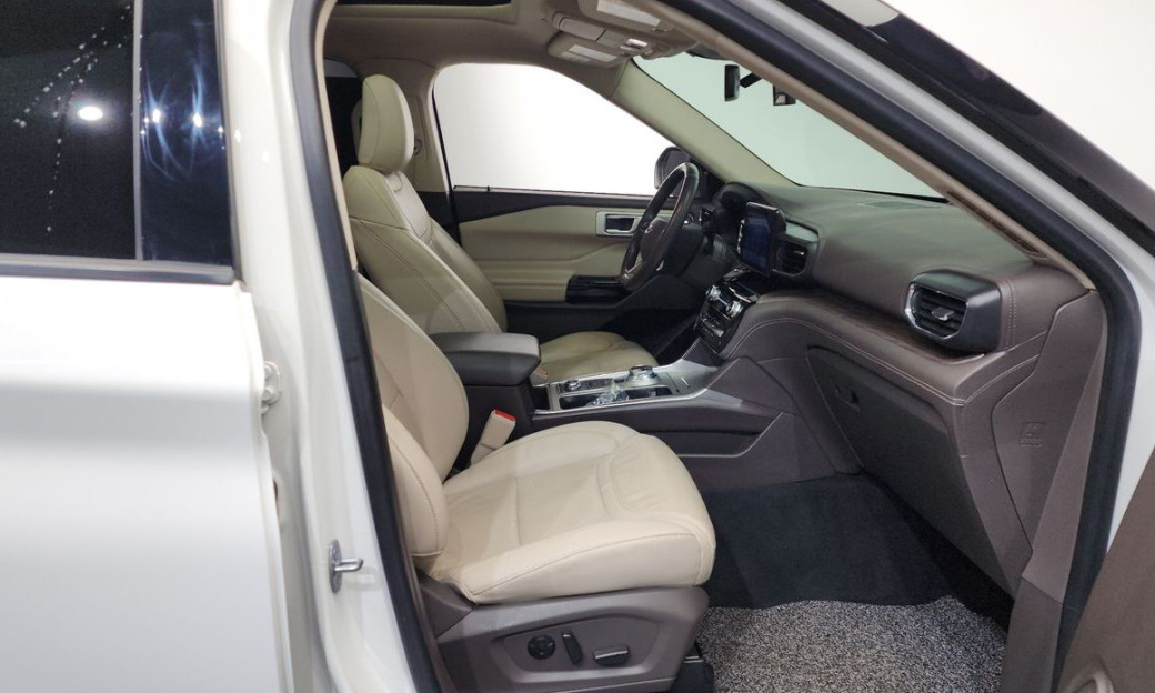 Ford Explorer 3.0 Platinum 4WD, 2022