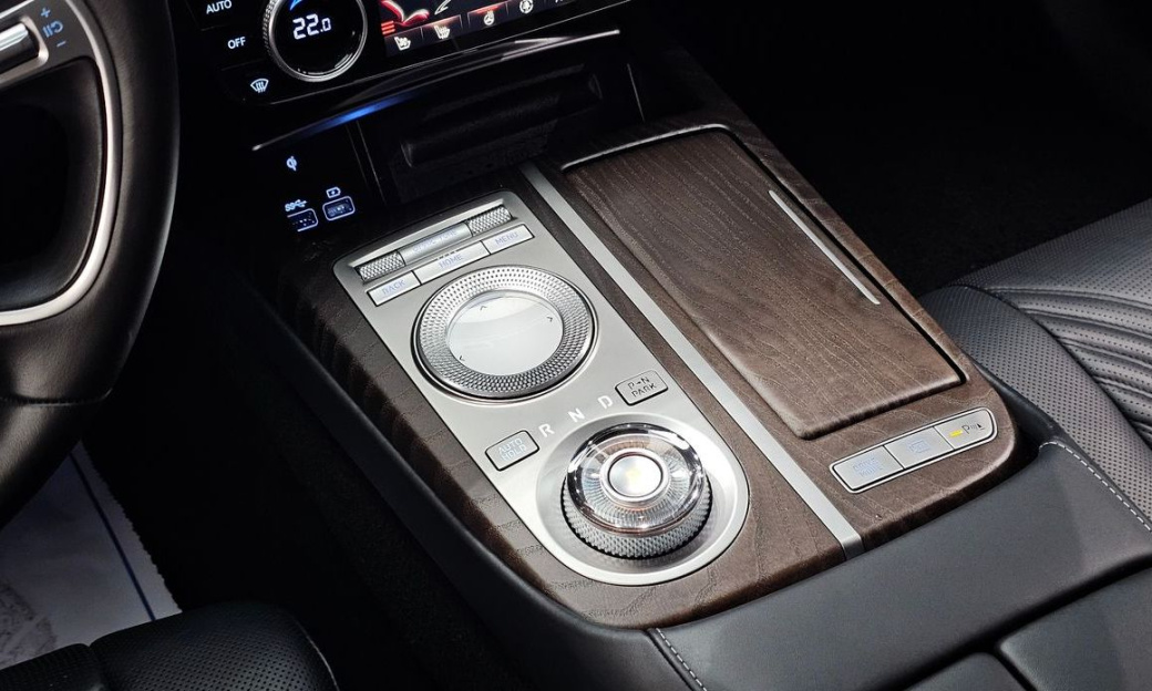 Genesis G80 Gasoline 2.5 Turbo AWD, 2022