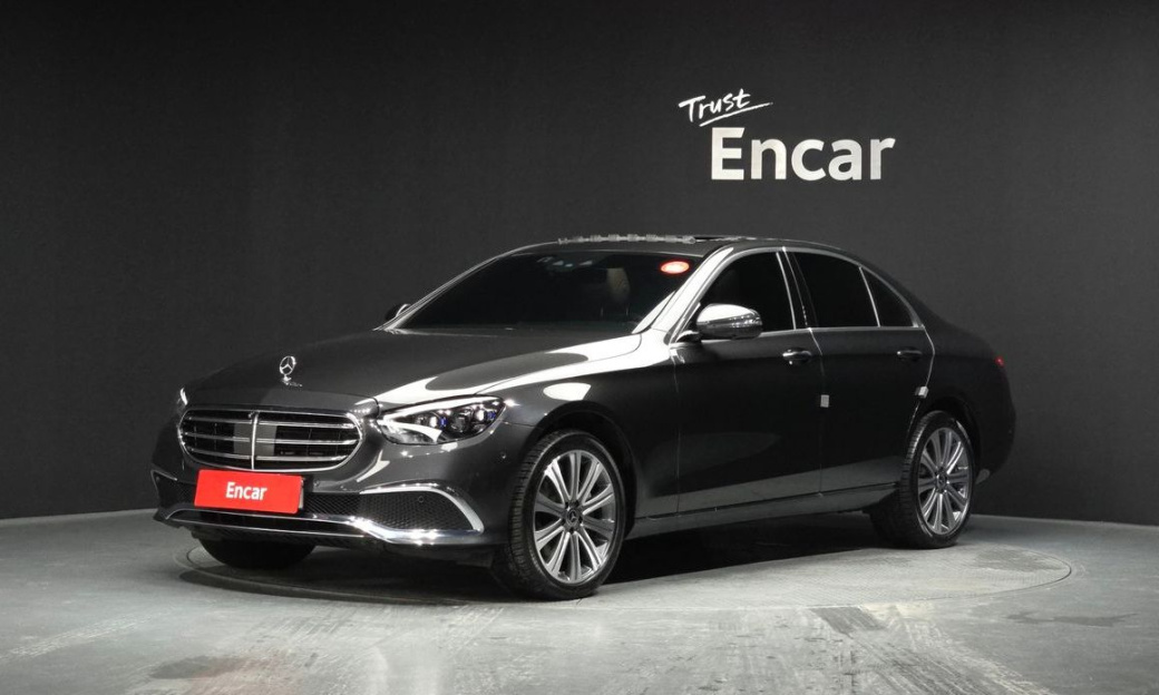 Mercedes-Benz E-Class E350 4MATIC Exclusive, 2023